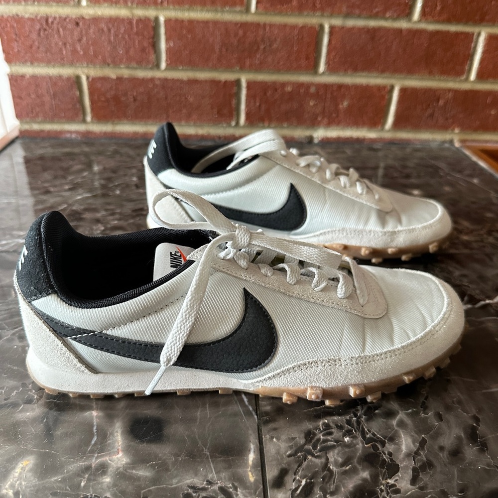 Nike Waffle Racer White Black Swoosh Womens 8 Men’s 6.5
